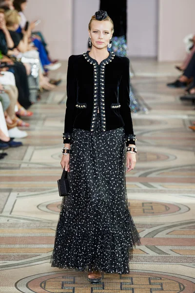 Look 73